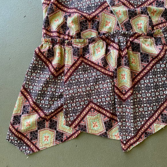 Buckle Daytrip Bohemian Babydoll Paisley Cami Tank Top - Picture 6 of 13